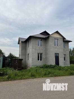 Дом 240м², 2-этажный, участок 9 сот.  