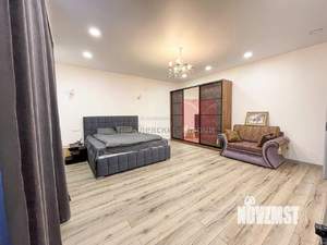 Дом 239м&sup2;, 2-этажный, участок 6 сот.  