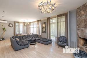 Дом 400м², 2-этажный, участок 10 сот.  