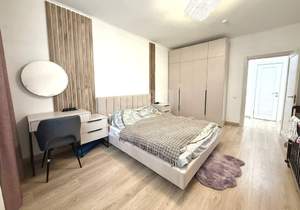 Дом 450м², 3-этажный, участок 15 сот.  