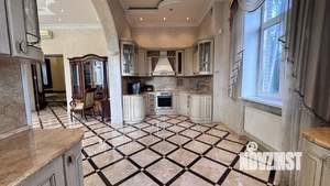 Коттедж 445м², 3-этажный, участок 30 сот.  