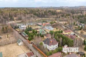 Дом 600м², 3-этажный, участок 24 сот.  