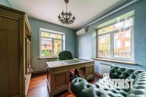 Дом 440м², 2-этажный, участок 14 сот.  