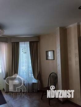 Коттедж 699м², 3-этажный, участок 29 сот.  
