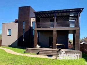 Коттедж 297м², 3-этажный, участок 6 сот.  