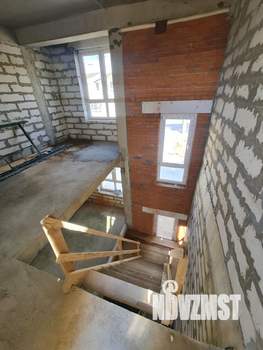 Таунхаус 129м², 3-этажный, участок 1 сот.  