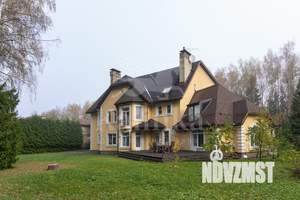 Дом 700м², 3-этажный, участок 36 сот.  