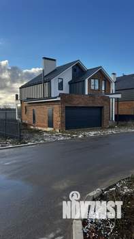 Дом 208м², 2-этажный, участок 6 сот.  