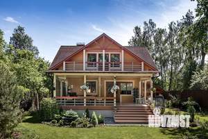 Дом 230м², 3-этажный, участок 9 сот.  