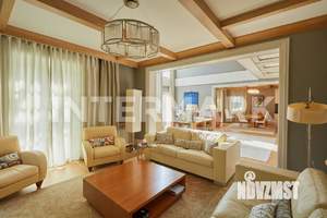 Коттедж 596м², 3-этажный, участок 200 сот.  