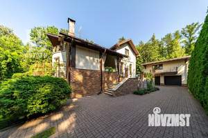 Дом 550м², 3-этажный, участок 20 сот.  