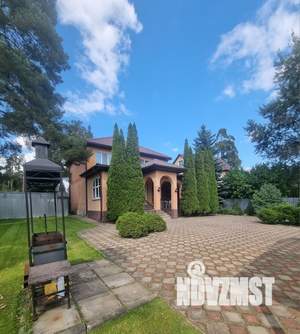 Коттедж 250м², 2-этажный, участок 12 сот.  