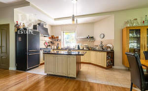 Дом 406м², 2-этажный, участок 35 сот.  