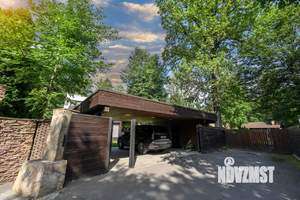 Дом 330м², 2-этажный, участок 8 сот.  