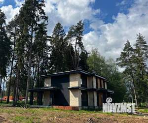 Коттедж 240м², 2-этажный, участок 15 сот.  