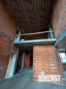 Коттедж 240м², 2-этажный, участок 13 сот.  