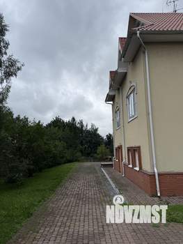 Дом 520м&sup2;, 3-этажный, участок 56 сот.  