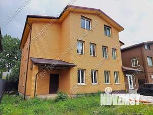 Таунхаус 228м², 2-этажный, участок 2 сот.  