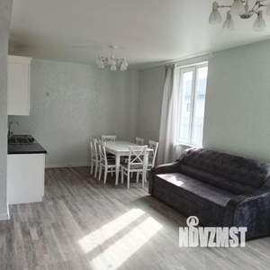 Дом 140м², 2-этажный, участок 6 сот.  