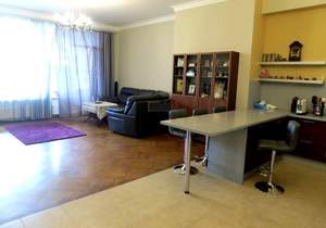 Дом 607м², 2-этажный, участок 3 сот.  