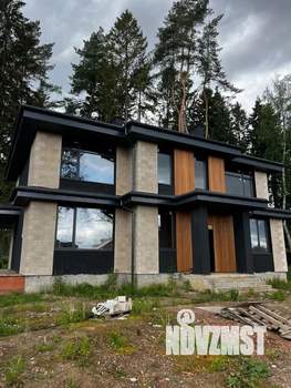 Дом 225м&sup2;, 2-этажный, участок 6 сот.  