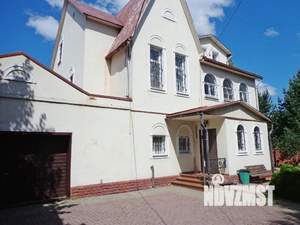 Дом 406м&sup2;, 3-этажный, участок 20 сот.  