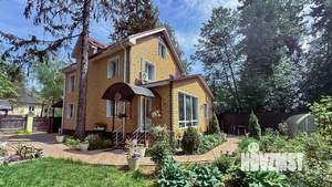 Коттедж 215м², 3-этажный, участок 9 сот.  