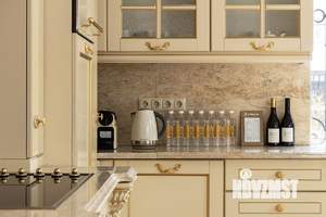 Коттедж 550м&sup2;, 3-этажный, участок 12 сот.  