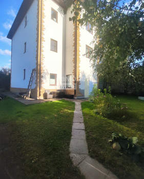 Дом 370м², 3-этажный, участок 8 сот.  