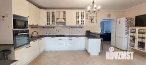 Таунхаус 207м², 3-этажный, участок 5 сот.  