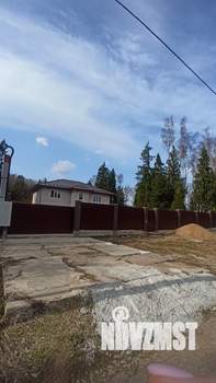 Дом 395м², 3-этажный, участок 15 сот.  