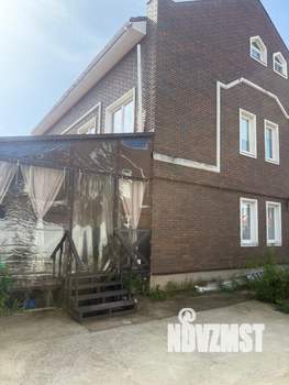 Коттедж 200м², 3-этажный, участок 3 сот.  