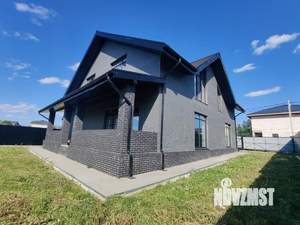 Дом 355м&sup2;, 2-этажный, участок 7 сот.  