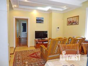 Дом 406м&sup2;, 3-этажный, участок 20 сот.  