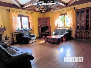 Дом 300м², 3-этажный, участок 15 сот.  