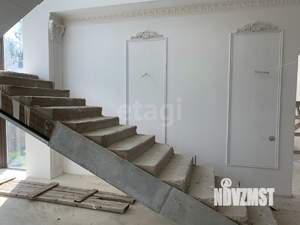 Дом 881м², 3-этажный, участок 15 сот.  