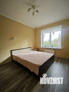 Дом 140м², 2-этажный, участок 3 сот.  