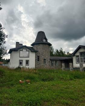 Дом 800м², 3-этажный, участок 27 сот.  