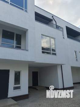 Таунхаус 188м², 3-этажный, участок 0 сот.  