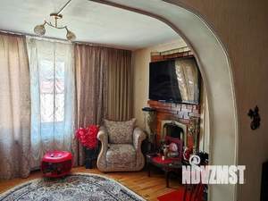 Дом 130м&sup2;, 2-этажный, участок 6 сот.  