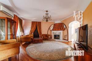 Дом 450м², 4-этажный, участок 11 сот.  