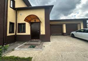 Дом 360м², 2-этажный, участок 12 сот.  