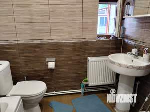 Дом 180м², 2-этажный, участок 16 сот.  