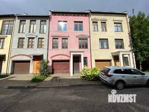 Таунхаус 200м², 3-этажный, участок 1 сот.  