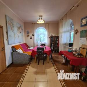 Дом 327м², 2-этажный, участок 15 сот.  