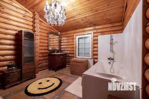 Дом 219м², 2-этажный, участок 30 сот.  