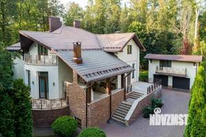 Дом 600м², 2-этажный, участок 20 сот.  