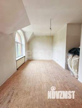 Дом 450м², 3-этажный, участок 15 сот.  
