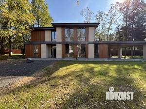 Дом 327м², 2-этажный, участок 15 сот.  