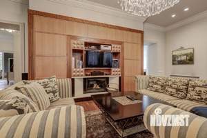 Коттедж 600м², 3-этажный, участок 20 сот.  